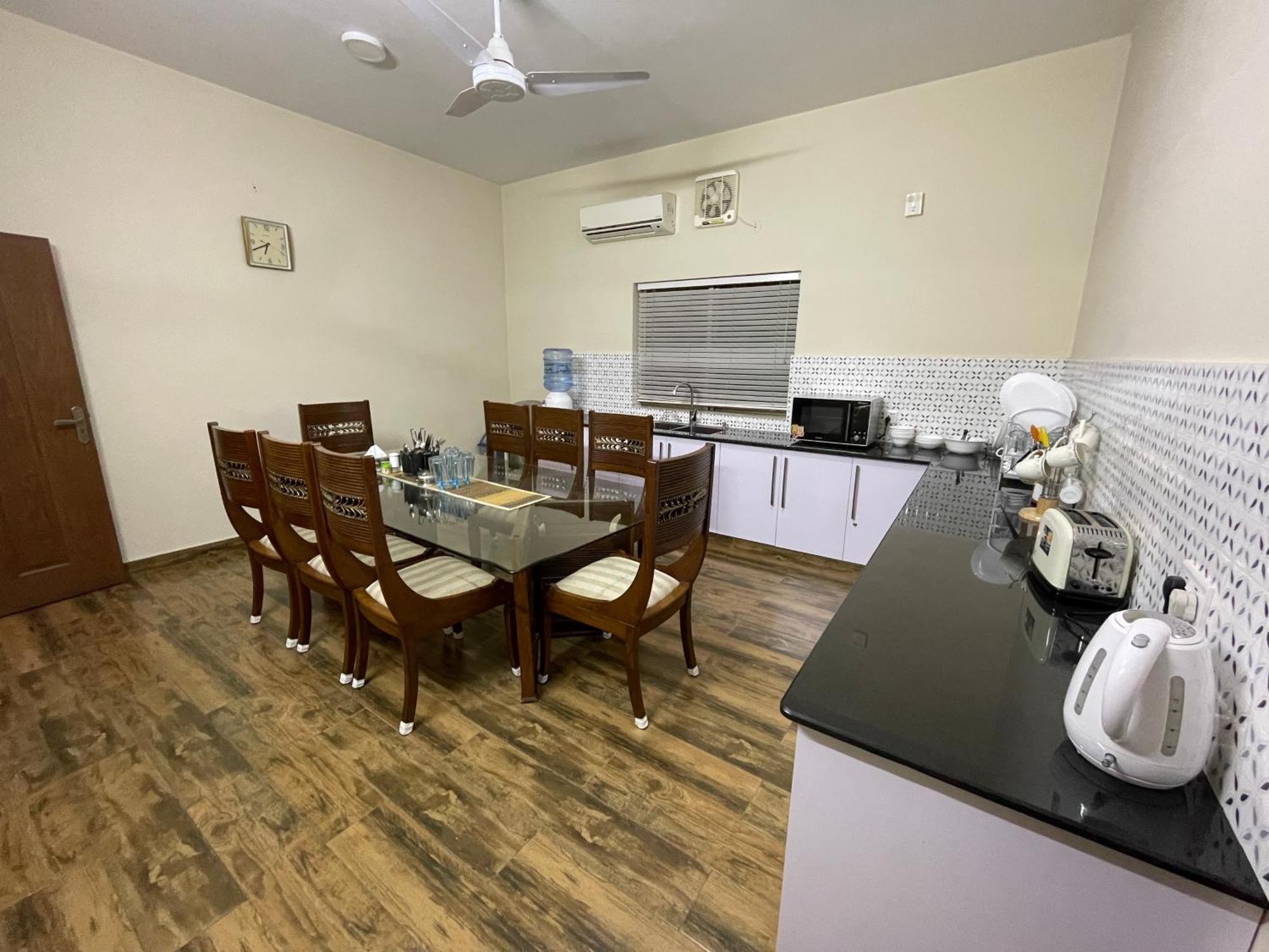 Alpha Guest House Равалпинди Экстерьер фото