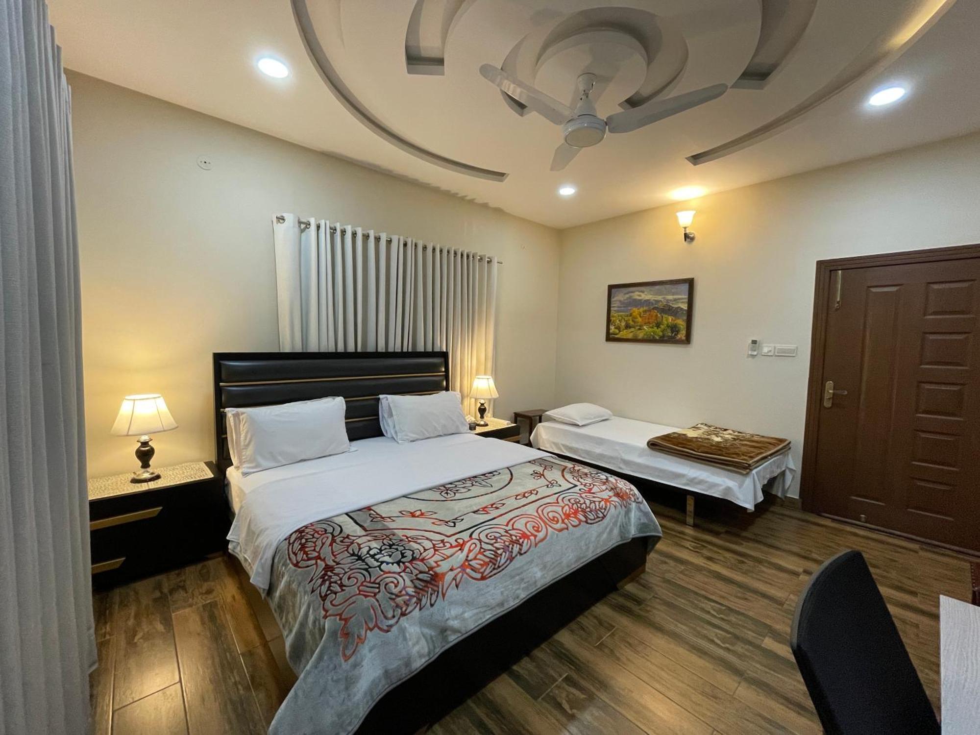 Alpha Guest House Равалпинди Экстерьер фото