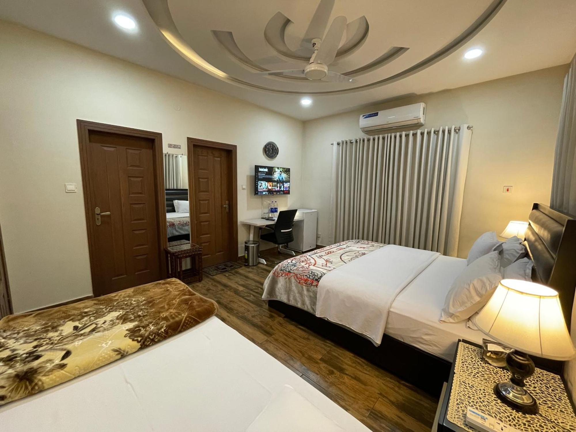 Alpha Guest House Равалпинди Экстерьер фото