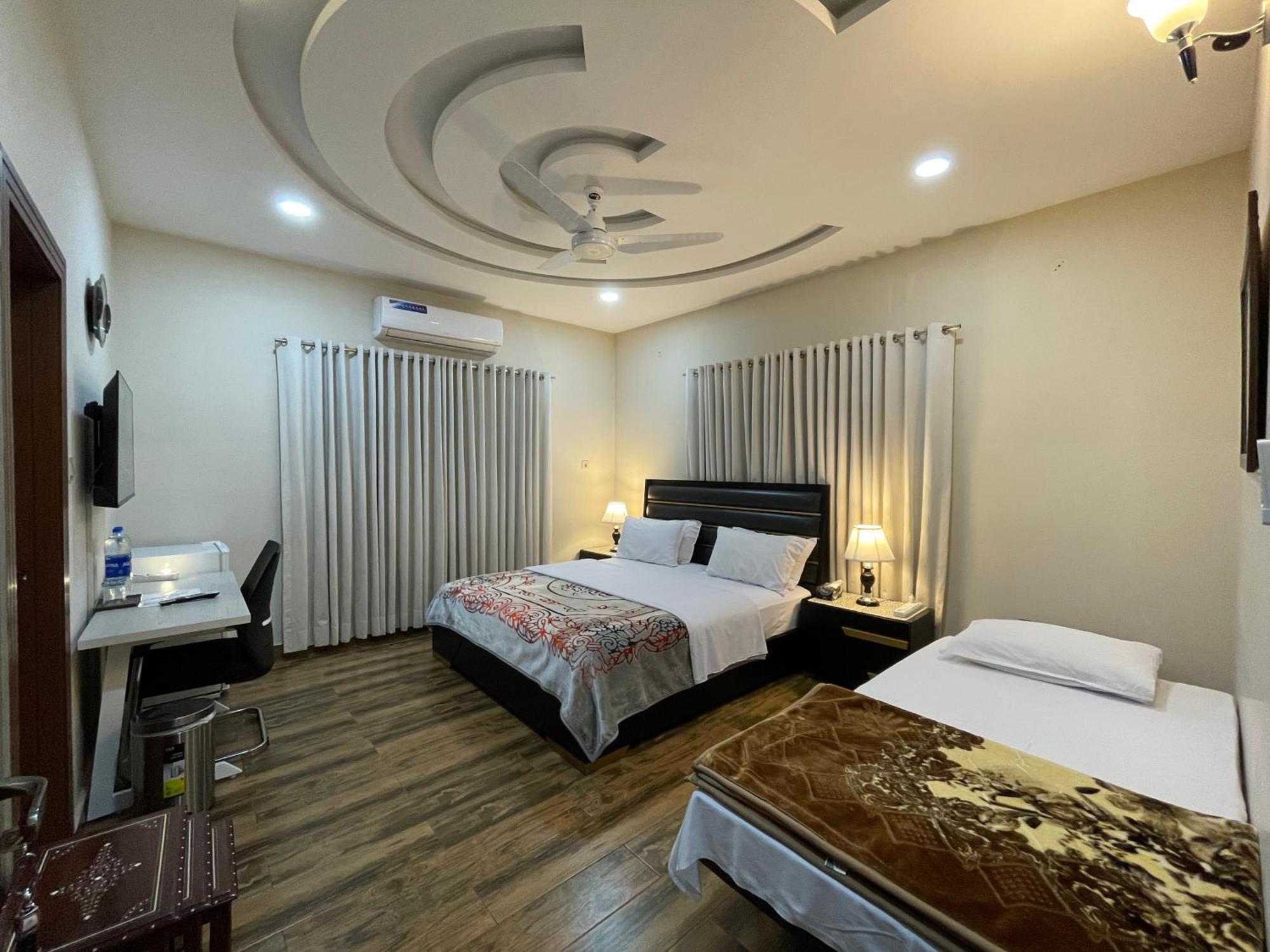 Alpha Guest House Равалпинди Экстерьер фото