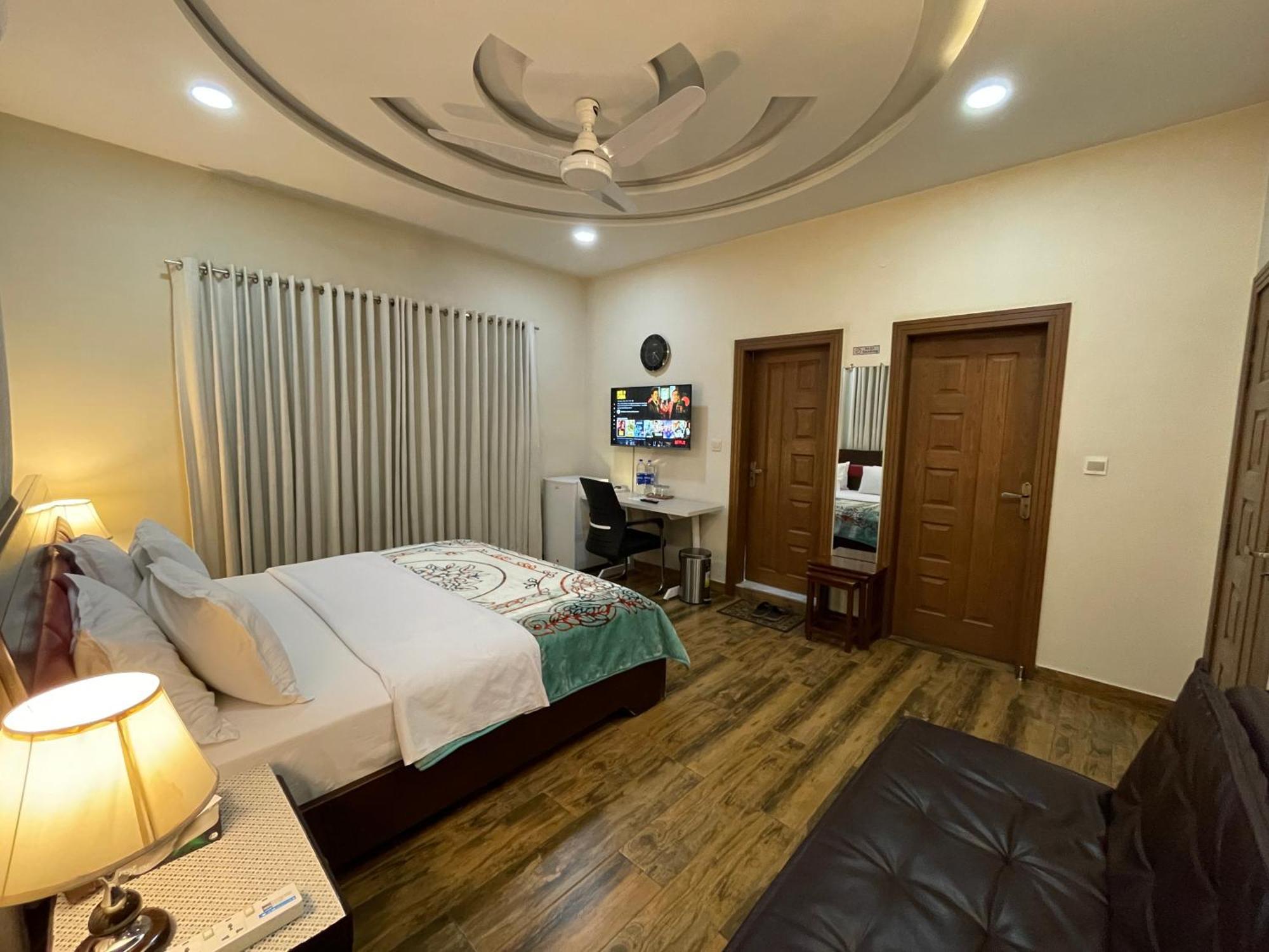 Alpha Guest House Равалпинди Экстерьер фото
