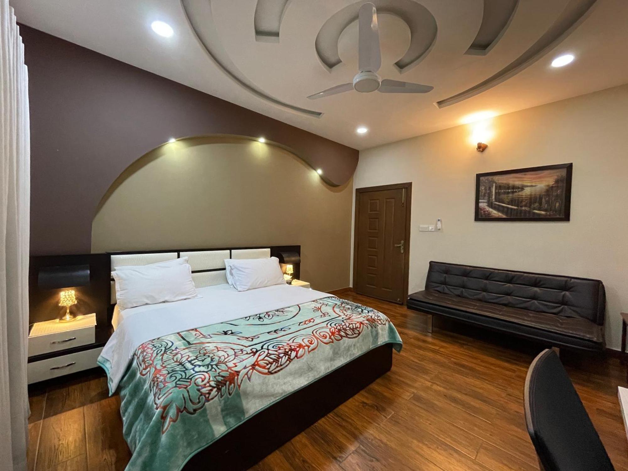 Alpha Guest House Равалпинди Экстерьер фото
