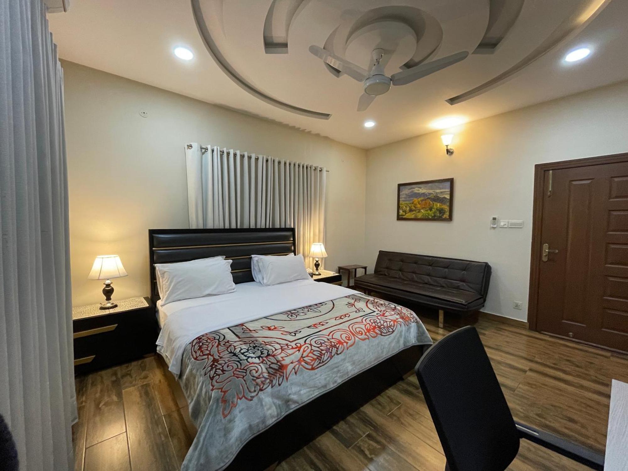 Alpha Guest House Равалпинди Экстерьер фото