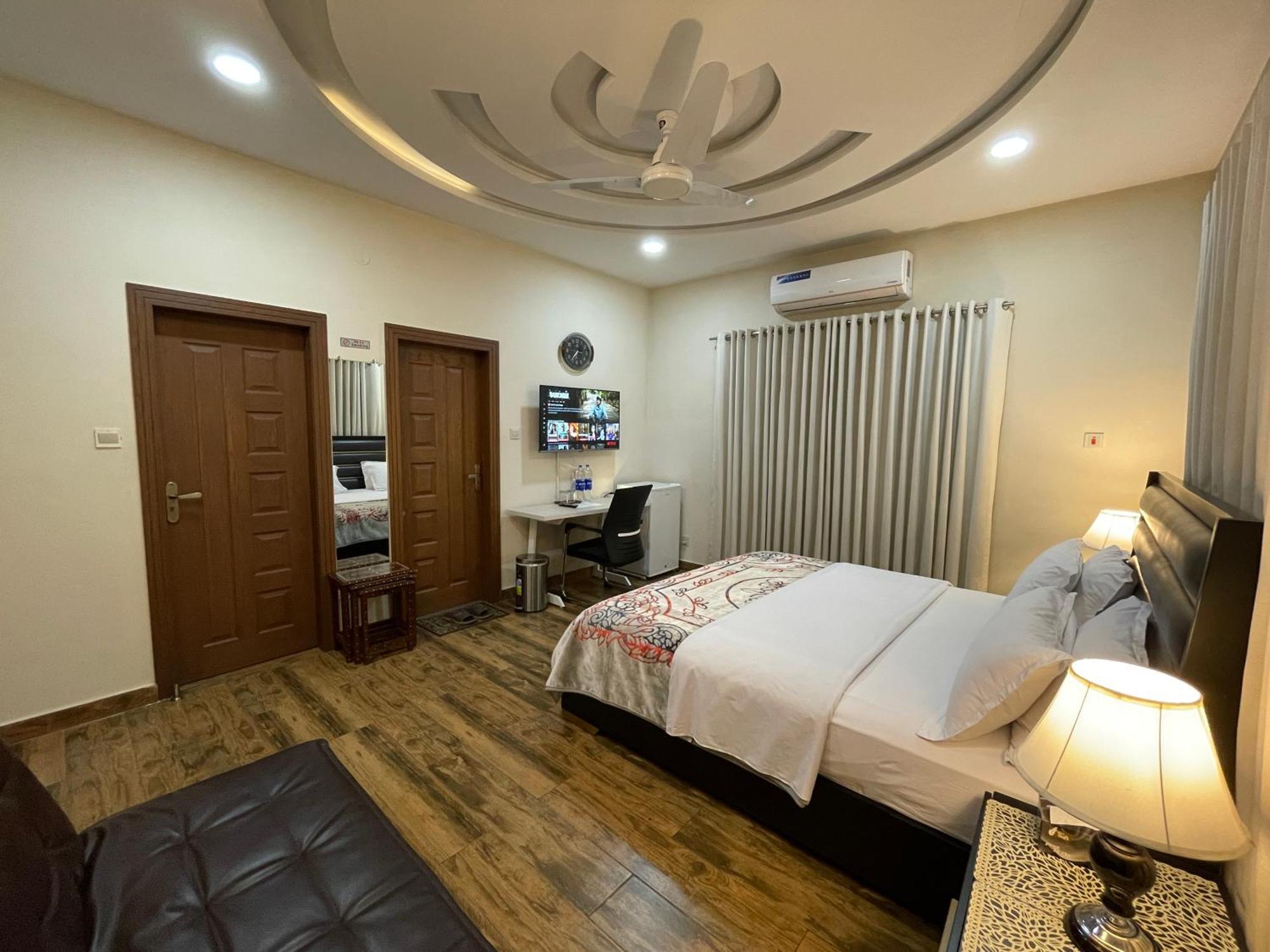 Alpha Guest House Равалпинди Экстерьер фото