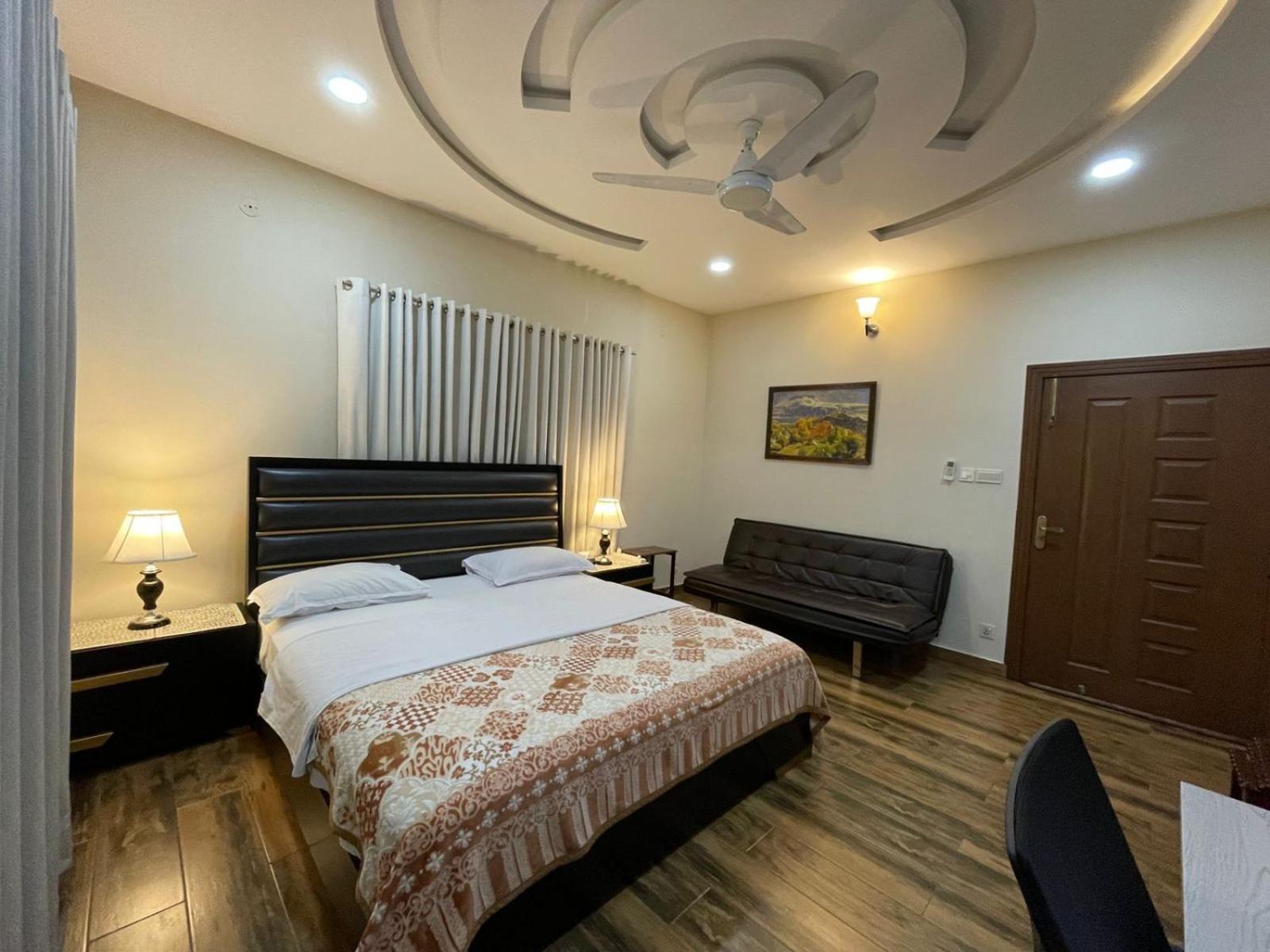 Alpha Guest House Равалпинди Экстерьер фото