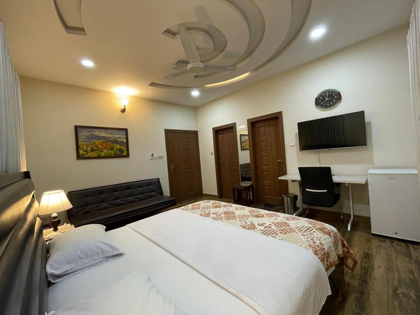 Alpha Guest House Равалпинди Экстерьер фото
