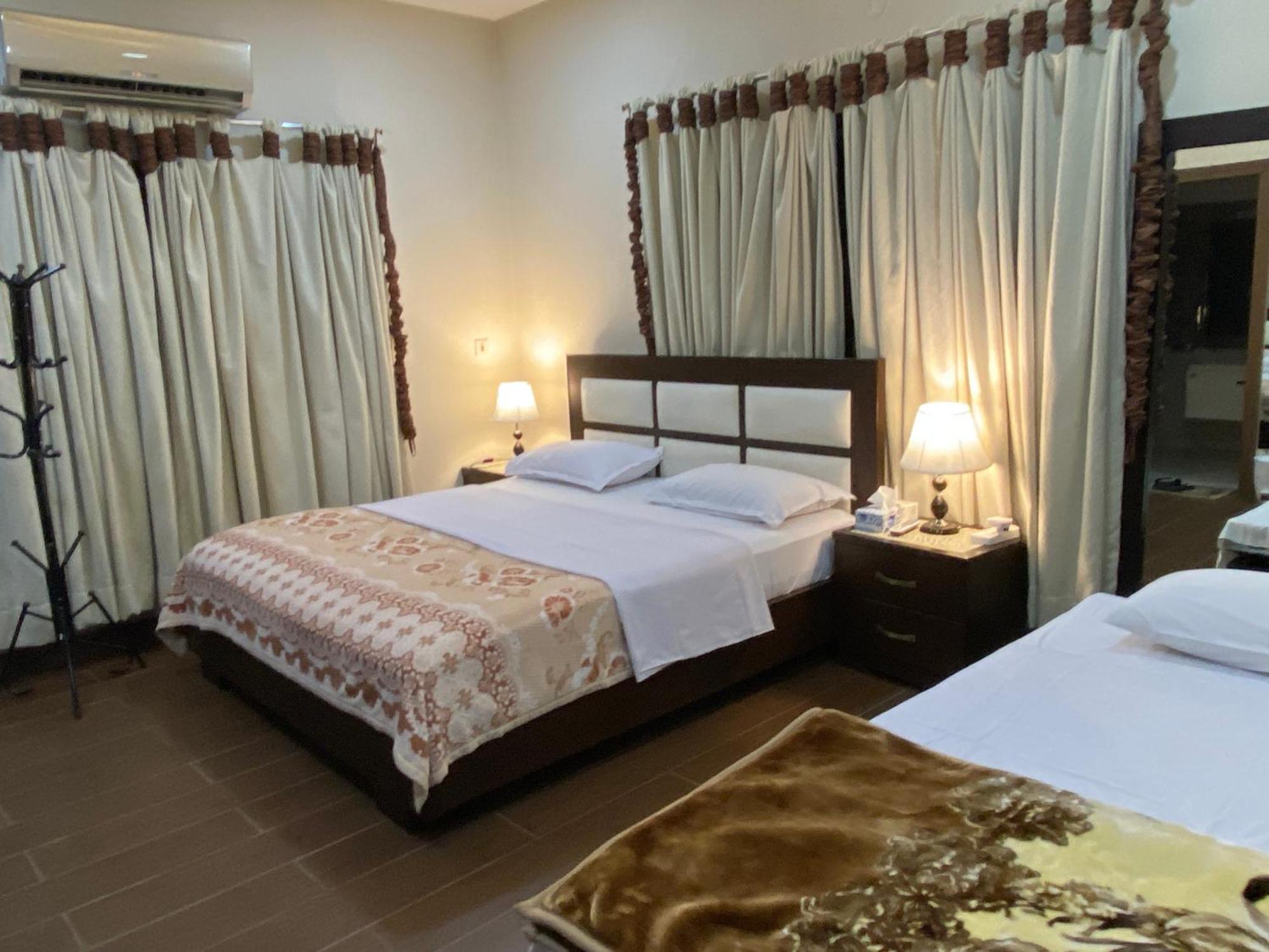 Alpha Guest House Равалпинди Экстерьер фото